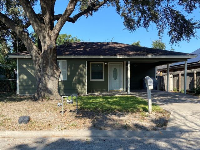 2102 Suarez St, Alice, TX 78332