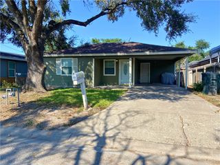 2102 Suarez St, Alice, TX 78332