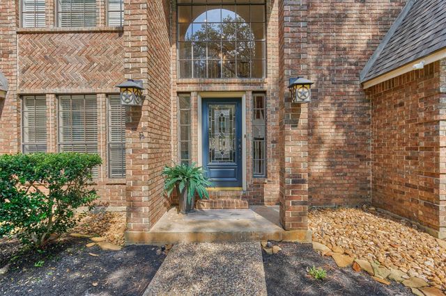 24622 W Kingscrest Circle, Spring, TX 77389