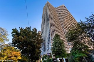 2626 N Lakeview Avenue 1604, Chicago, IL 60614