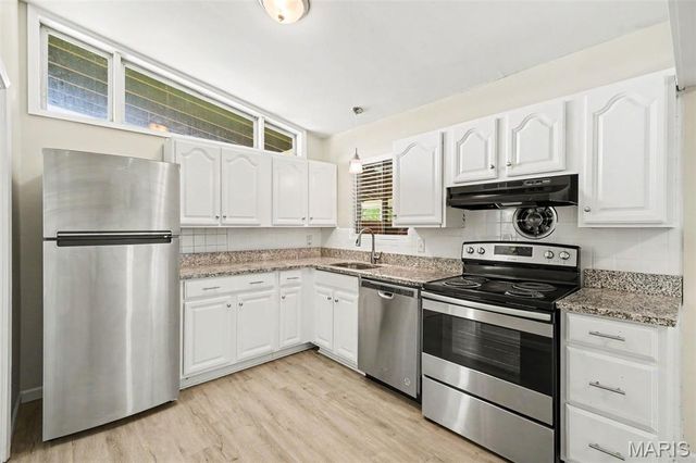 985 Belmont Terrace, Florissant, MO 63033
