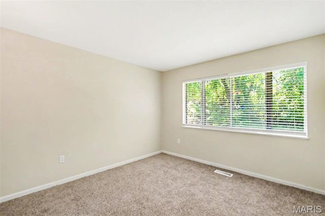 985 Belmont Terrace, Florissant, MO 63033