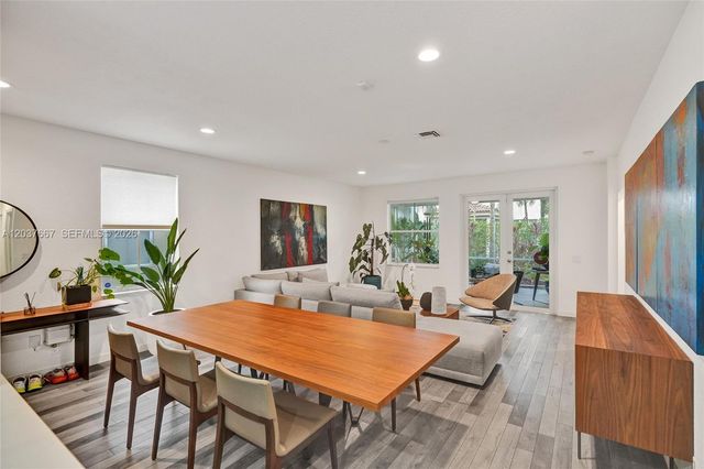 1725 Winterberry Lane, Weston, FL 33327
