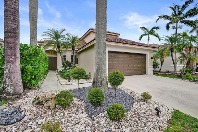 1725 Winterberry Lane, Weston, FL 33327