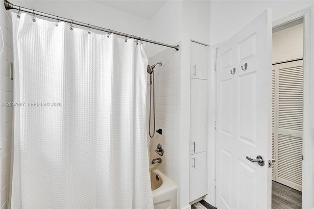 1725 Winterberry Lane, Weston, FL 33327