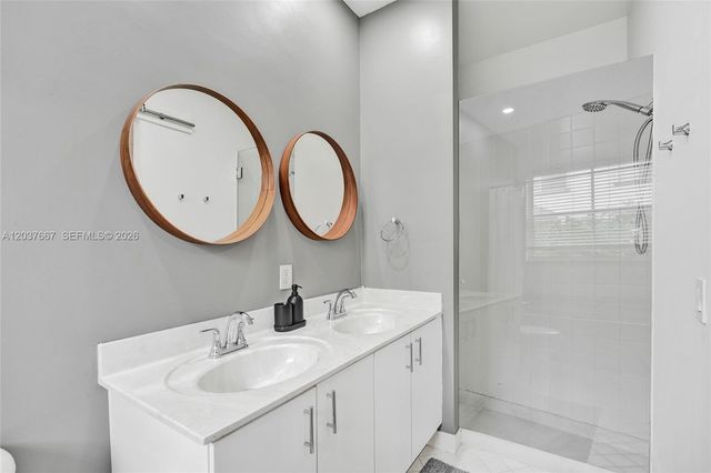 1725 Winterberry Lane, Weston, FL 33327