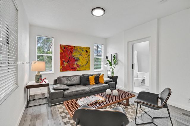 1725 Winterberry Lane, Weston, FL 33327