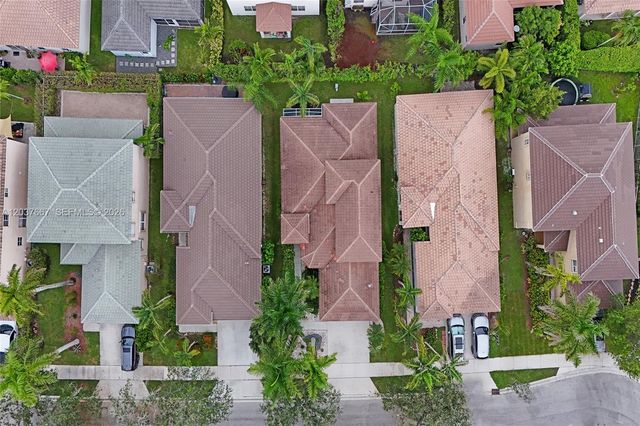 1725 Winterberry Lane, Weston, FL 33327