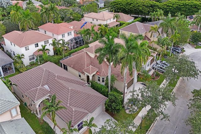 1725 Winterberry Lane, Weston, FL 33327