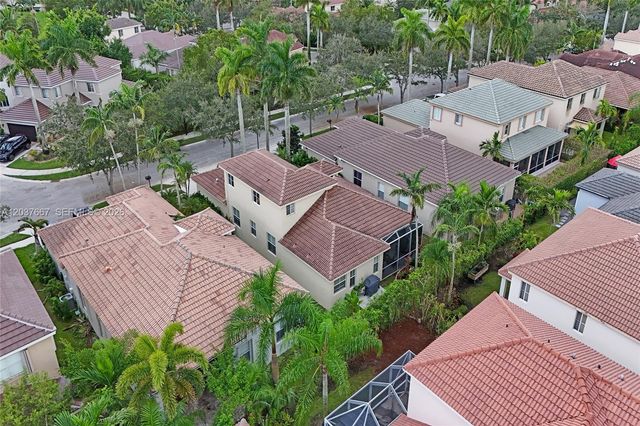 1725 Winterberry Lane, Weston, FL 33327