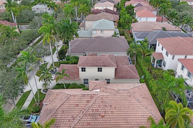 1725 Winterberry Lane, Weston, FL 33327