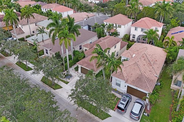 1725 Winterberry Lane, Weston, FL 33327