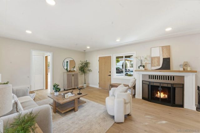 4662 Bancroft St, San Diego, CA 92116