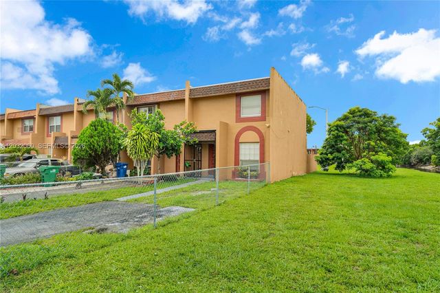 2790 NW 196th St 2790, Miami Gardens, FL 33056