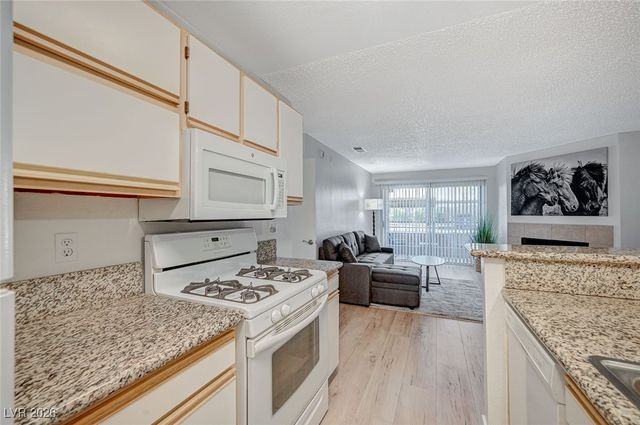 2200 South Fort Apache Road 1064, Las Vegas, NV 89117