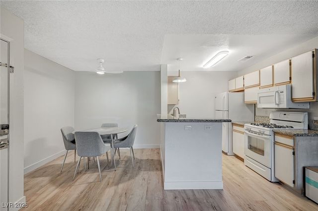 2200 South Fort Apache Road 1064, Las Vegas, NV 89117