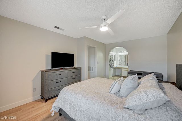 2200 South Fort Apache Road 1064, Las Vegas, NV 89117