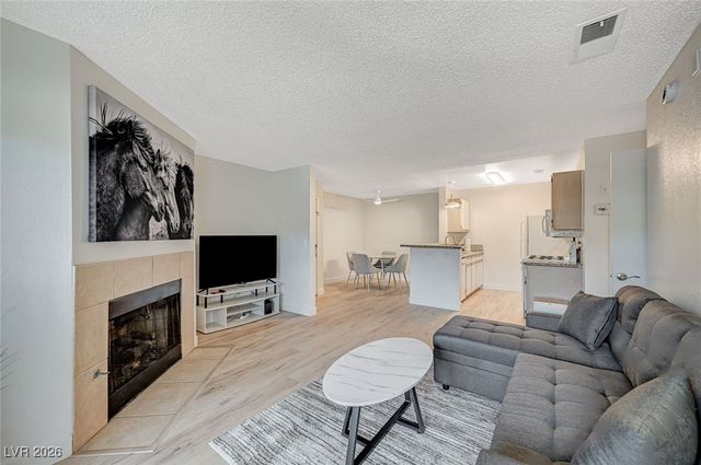 2200 South Fort Apache Road 1064, Las Vegas, NV 89117