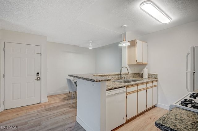 2200 South Fort Apache Road 1064, Las Vegas, NV 89117