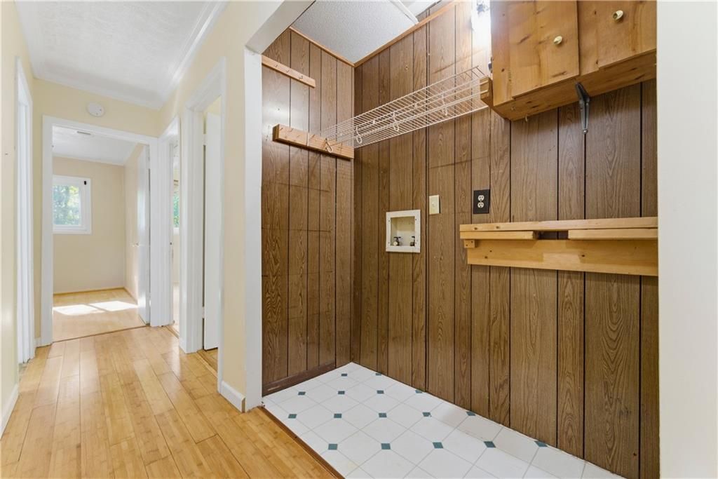 Image 16 of property listing at 1303 Cottonwood Court NW, Kennesaw, GA 30152