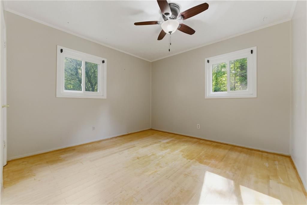 Image 18 of property listing at 1303 Cottonwood Court NW, Kennesaw, GA 30152