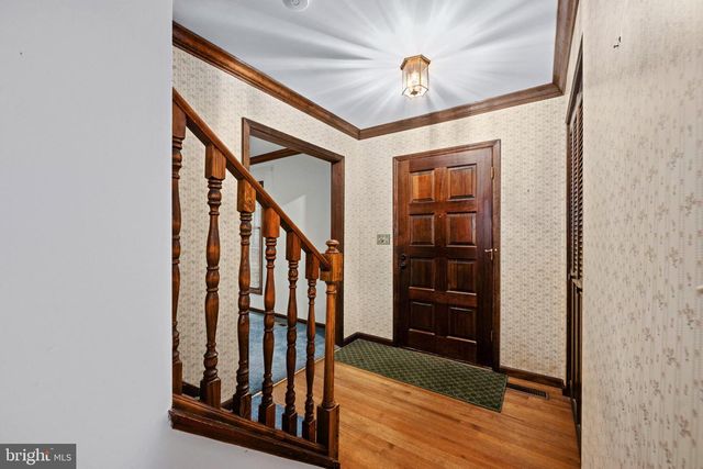 2 RIVER BLUFFS DR, Fredericksburg, VA 22407