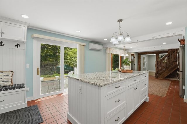 75 Old Main St, Dennis, MA 02670