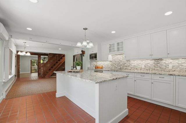 75 Old Main St, Dennis, MA 02670