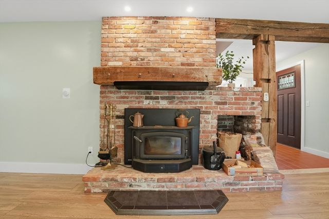75 Old Main St, Dennis, MA 02670