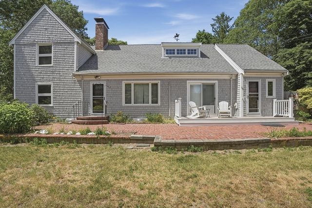 75 Old Main St, Dennis, MA 02670