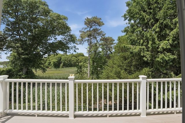 75 Old Main St, Dennis, MA 02670