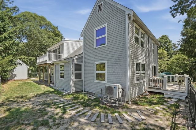 75 Old Main St, Dennis, MA 02670