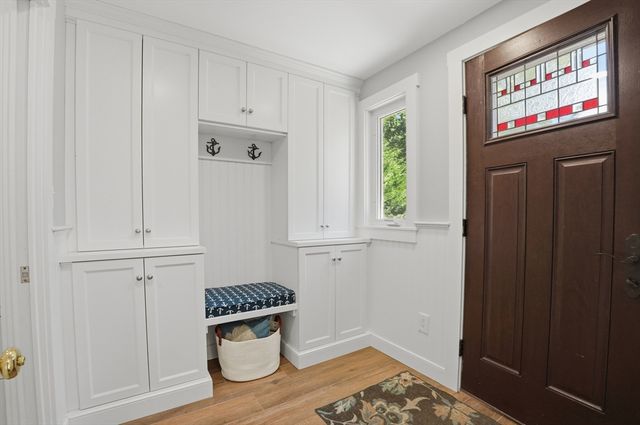 75 Old Main St, Dennis, MA 02670