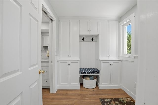 75 Old Main St, Dennis, MA 02670