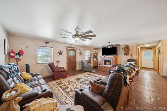 15375 N 247th Road, Okmulgee, OK 74447