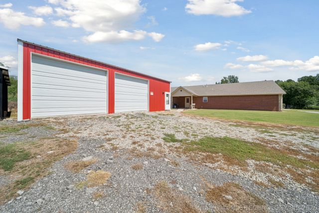 15375 N 247th Road, Okmulgee, OK 74447