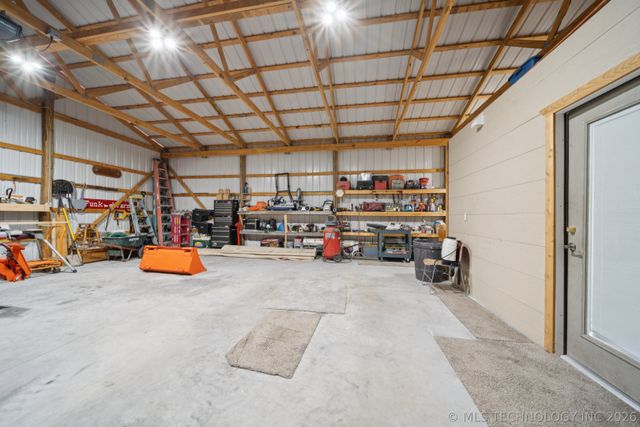 15375 N 247th Road, Okmulgee, OK 74447