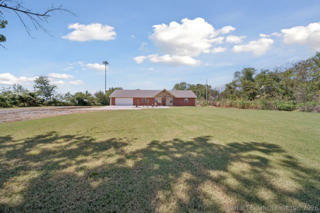 15375 N 247th Road, Okmulgee, OK 74447