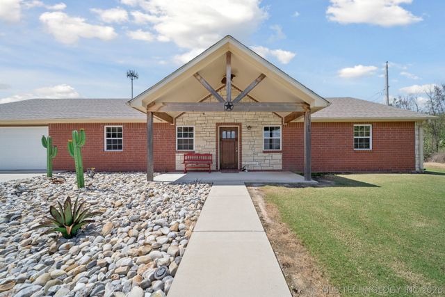 15375 N 247th Road, Okmulgee, OK 74447