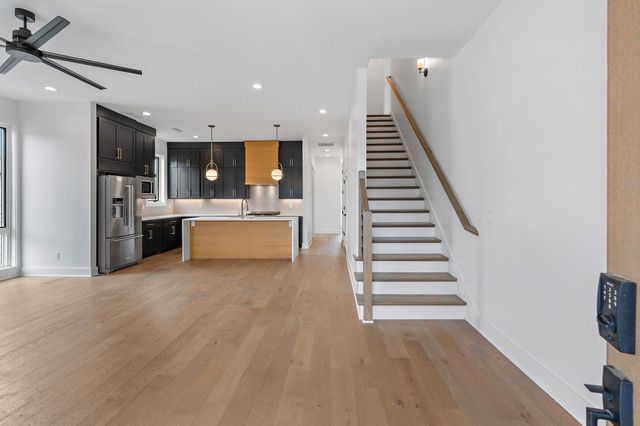 807 32nd Ave N # A, Nashville, TN 37209