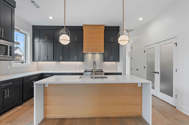 807 32nd Ave N # A, Nashville, TN 37209