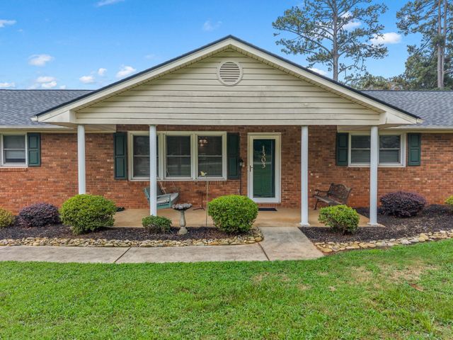 1303 Springfield Road, Boiling Springs, SC 29316