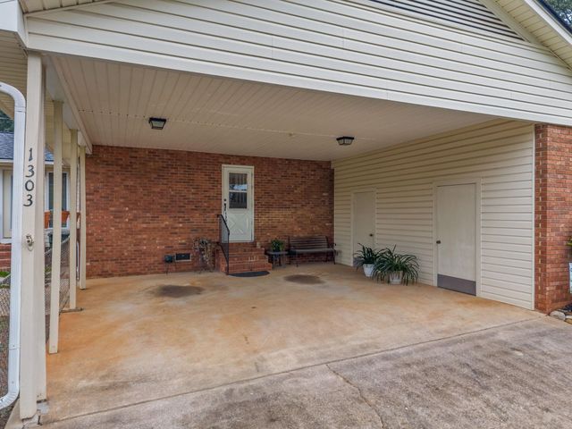 1303 Springfield Road, Boiling Springs, SC 29316
