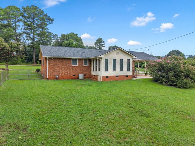 1303 Springfield Road, Boiling Springs, SC 29316