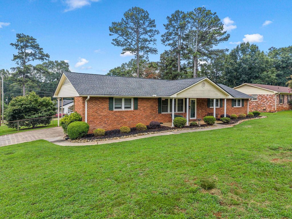 1303 Springfield Road, Boiling Springs, SC 29316