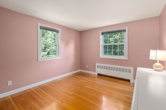 7 Cape Cod Ln, Canton, MA 02021
