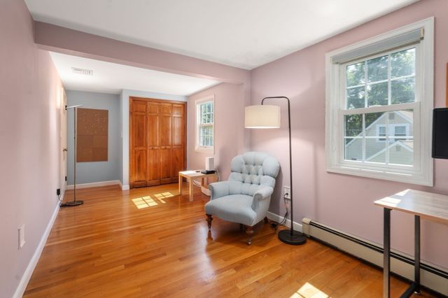 7 Cape Cod Ln, Canton, MA 02021