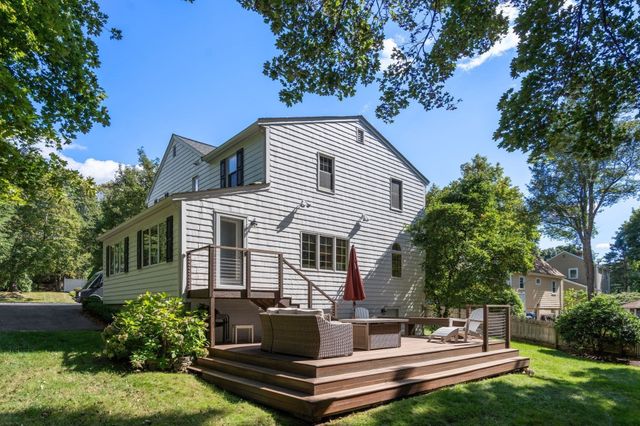 7 Cape Cod Ln, Canton, MA 02021