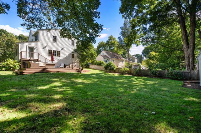 7 Cape Cod Ln, Canton, MA 02021