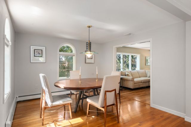 7 Cape Cod Ln, Canton, MA 02021